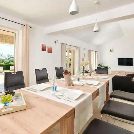 Melli By Guest house Vizinada
