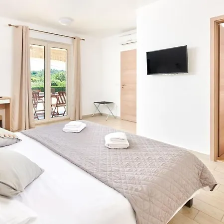 Melli By 4* Vizinada