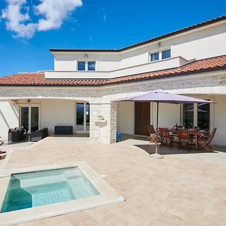 Guest house Melli By 4*