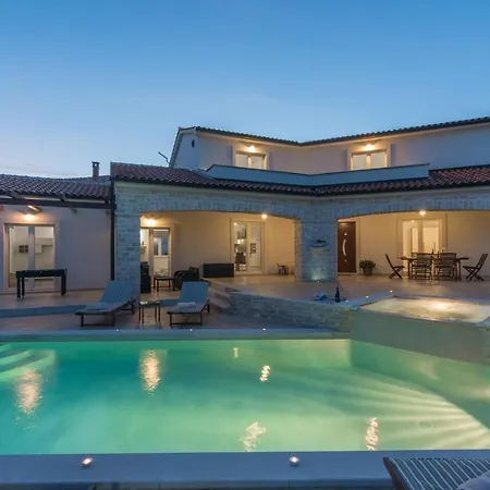 Melli Villa